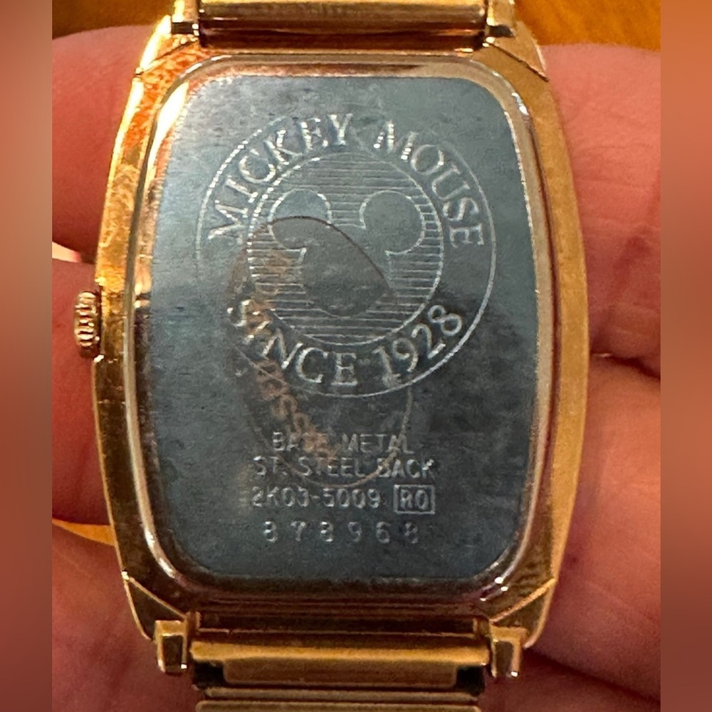 Extremely Hard to Find NIB Vintage Mickey Mouse Seiko Watch Price is Firm - Picture 7 of 9